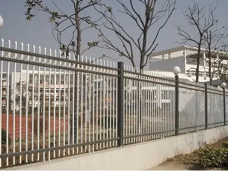 广东阳江市某学校不锈钢护栏扶手